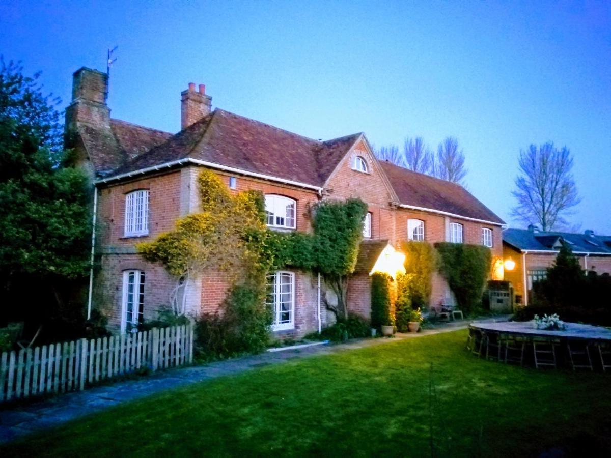 Bridge Farmhouse - Eight Ensuite Bedrooms Salisbury Exterior foto