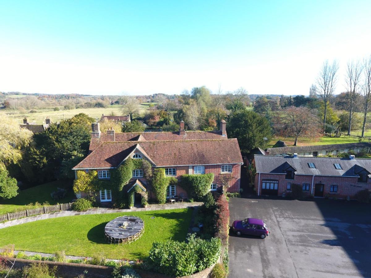 Bridge Farmhouse - Eight Ensuite Bedrooms Salisbury Exterior foto