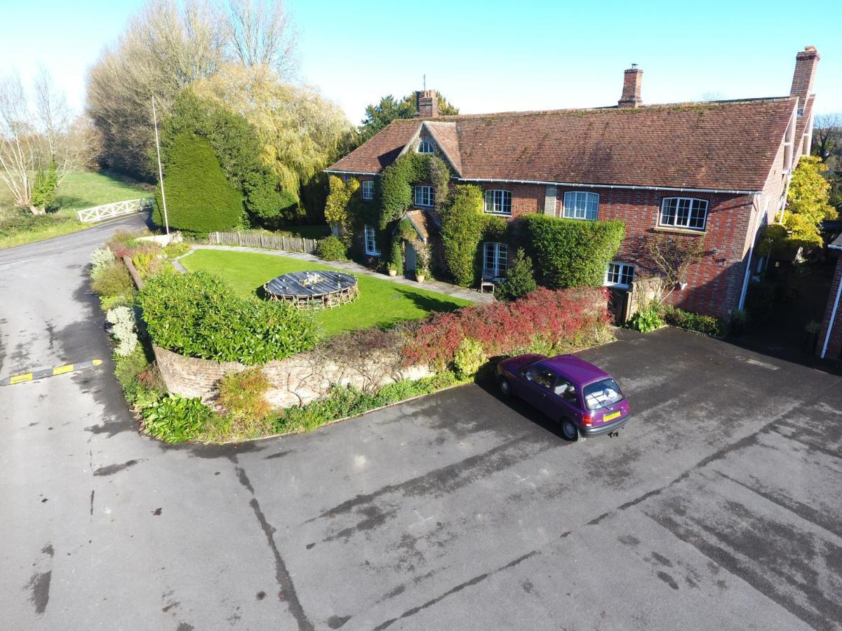 Bridge Farmhouse - Eight Ensuite Bedrooms Salisbury Exterior foto